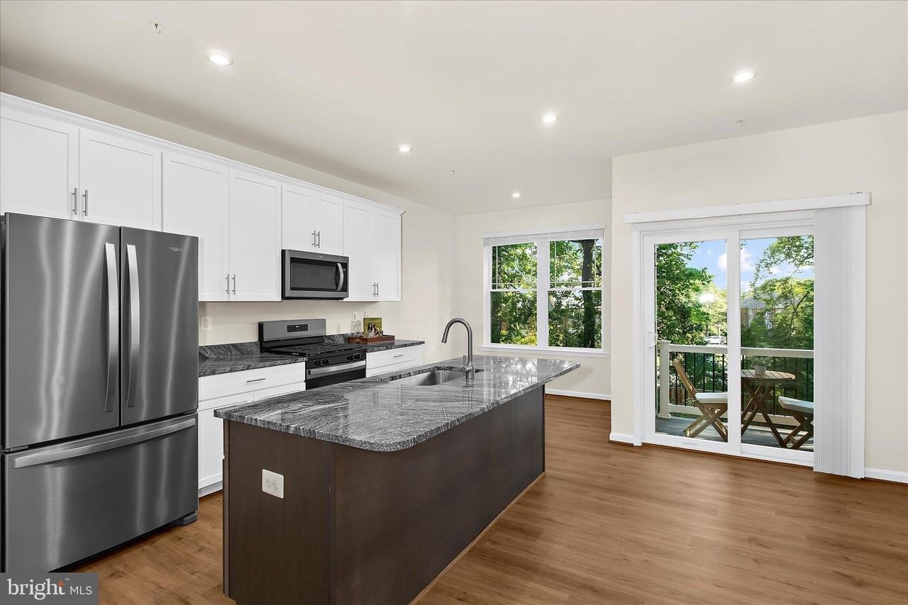 1110 Thomas Trl - Photo 4 of 50