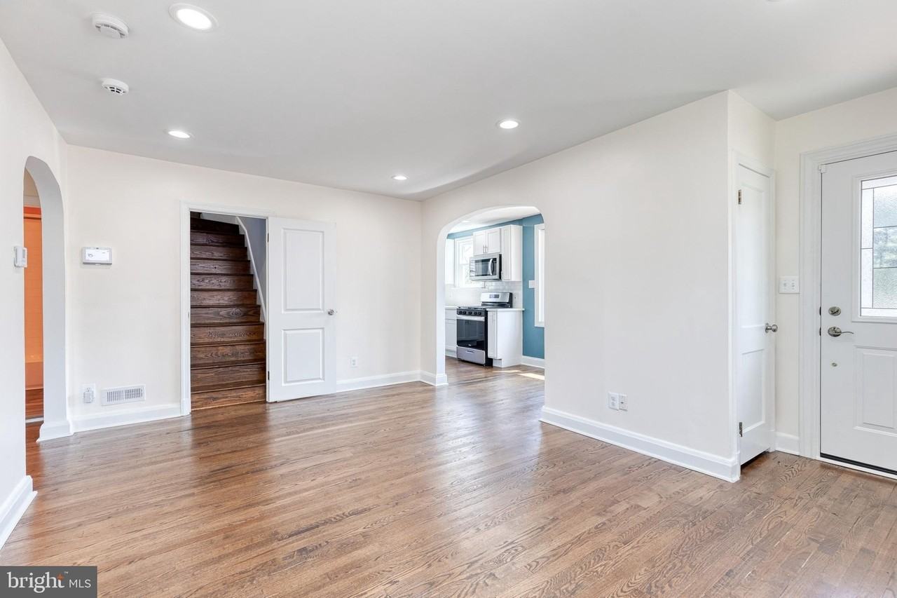 406 N St Se - Photo 4 of 25