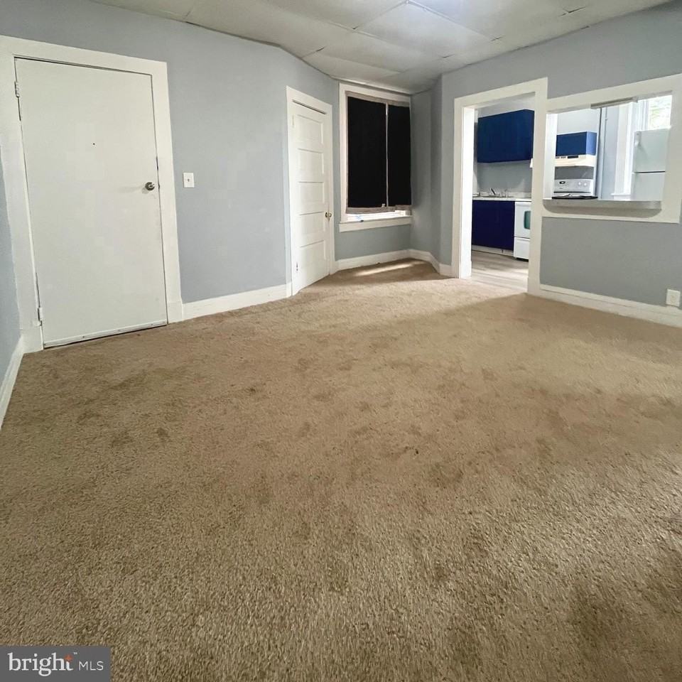 323 Baltimore Ave #1 - Photo 2 of 11