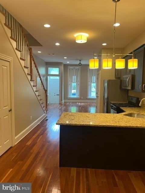 411 E Lafayette Ave - Photo 4 of 39