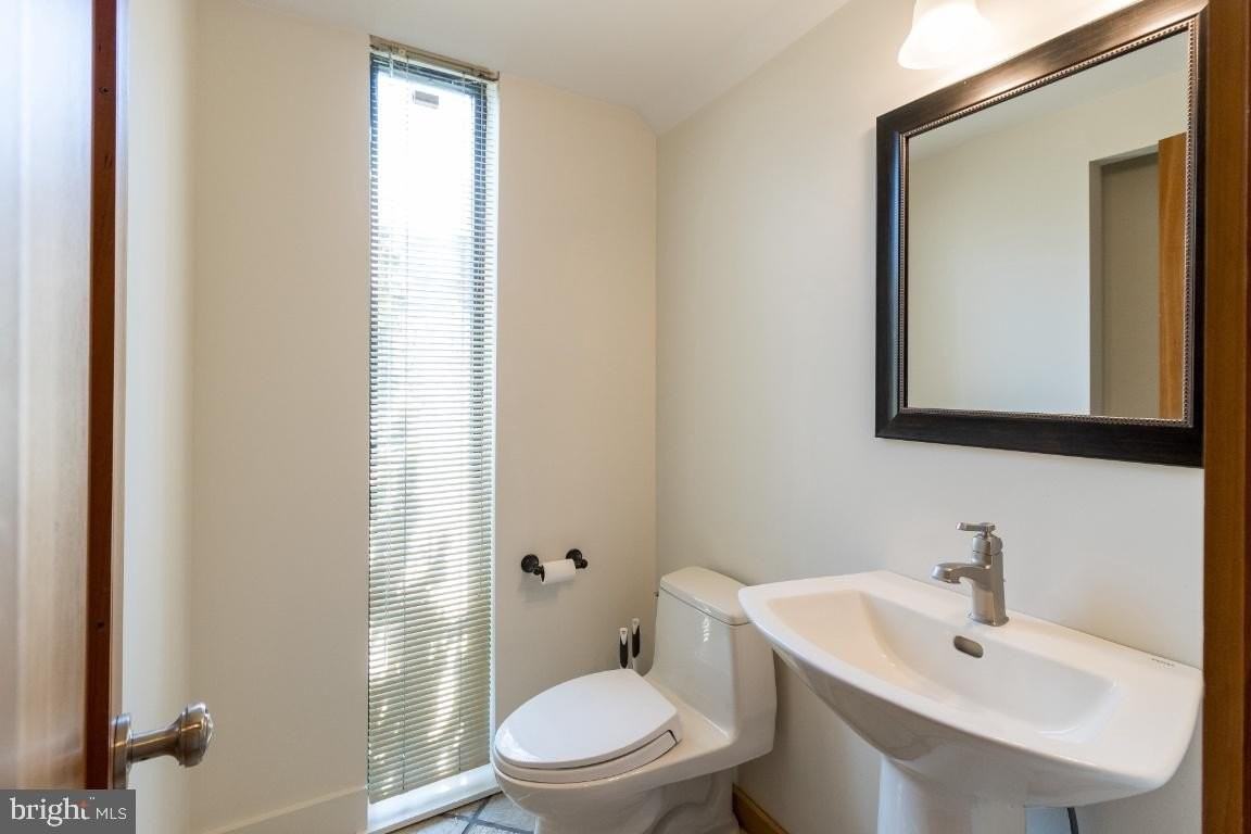 8209 Ruxton Crossing Ct - Photo 5 of 12
