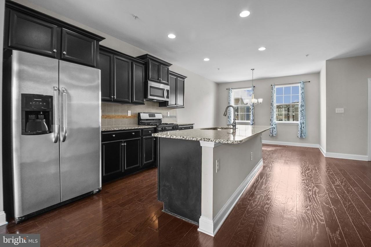 4648 Cambria Rd - Photo 2 of 22