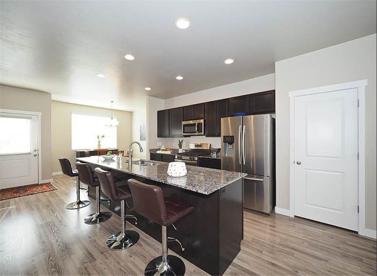 11013 S Harvest Pointe Dr - Photo 3 of 19
