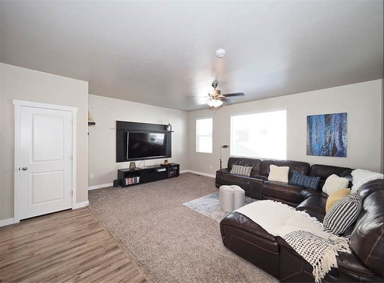 11013 S Harvest Pointe Dr - Photo 4 of 19