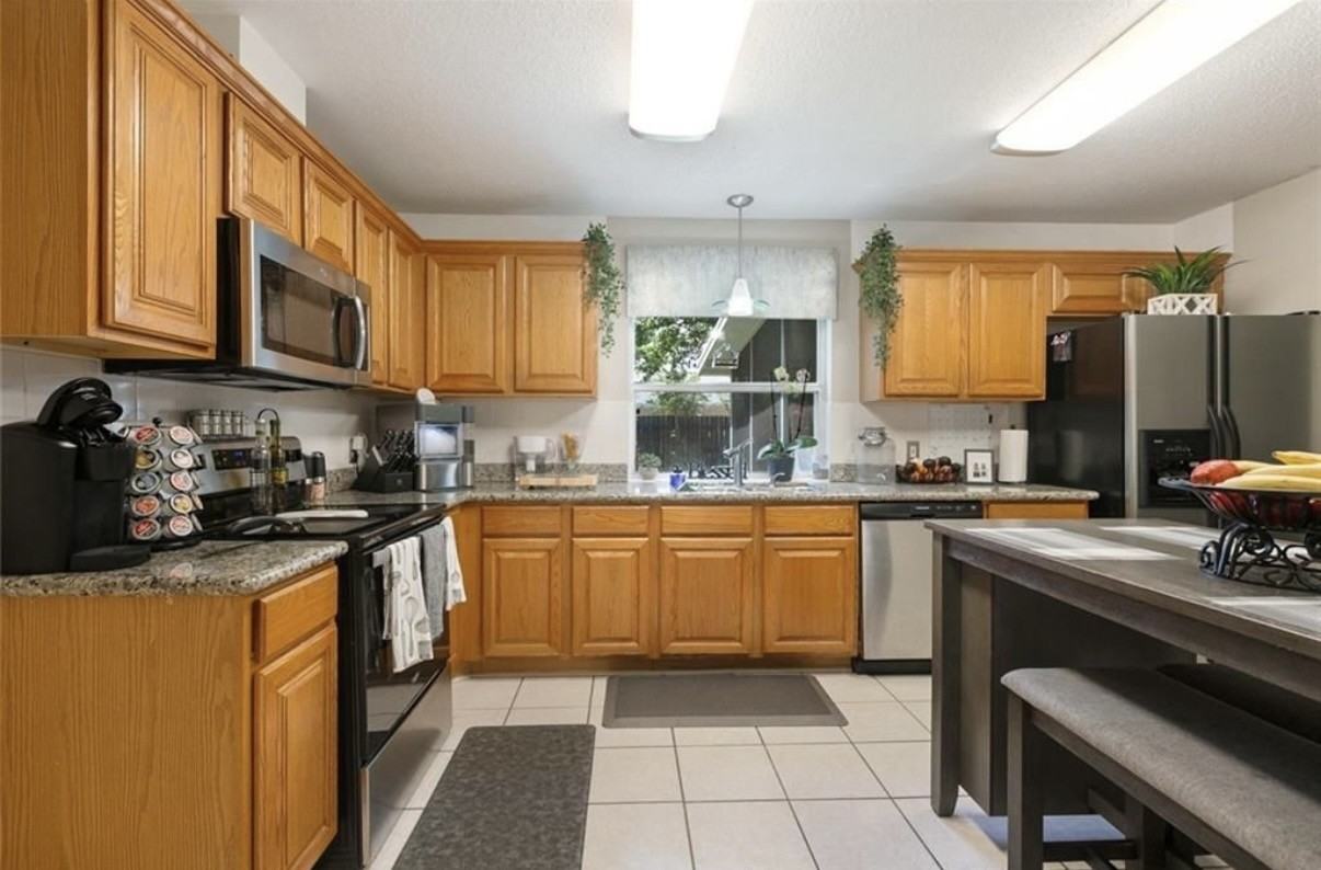 6545 Lauren Dr - Photo 2 of 14