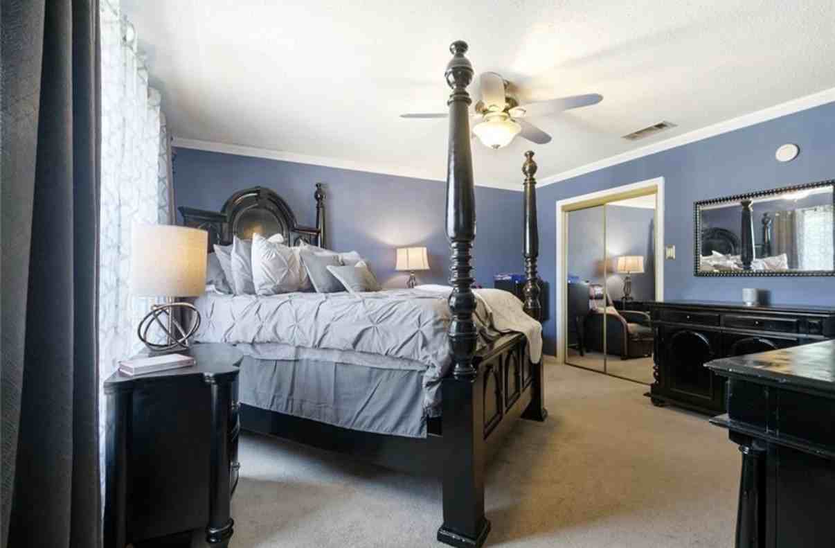 6545 Lauren Dr - Photo 3 of 14