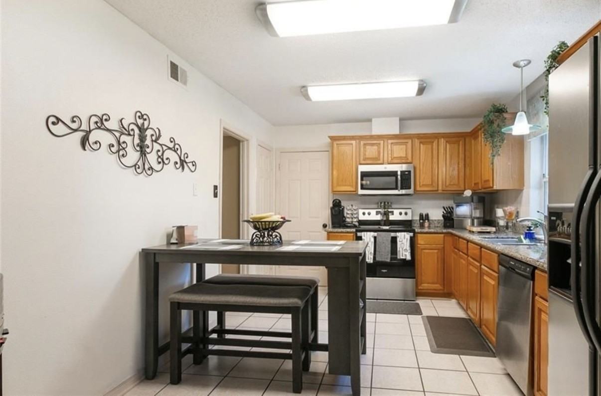 6545 Lauren Dr - Photo 5 of 14