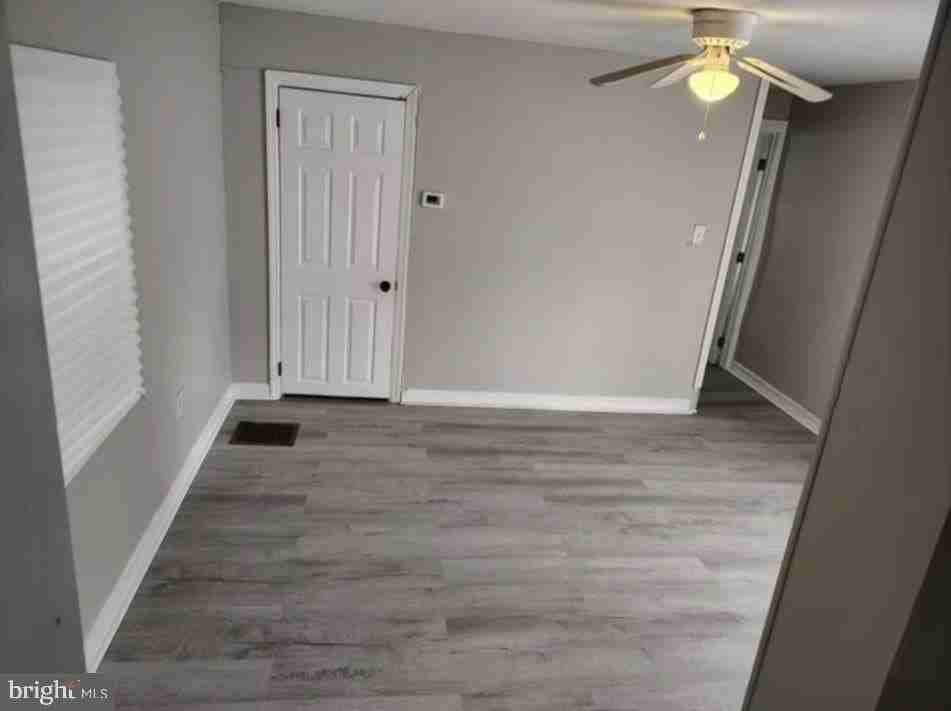 431 N 2nd St - Photo 3 of 8