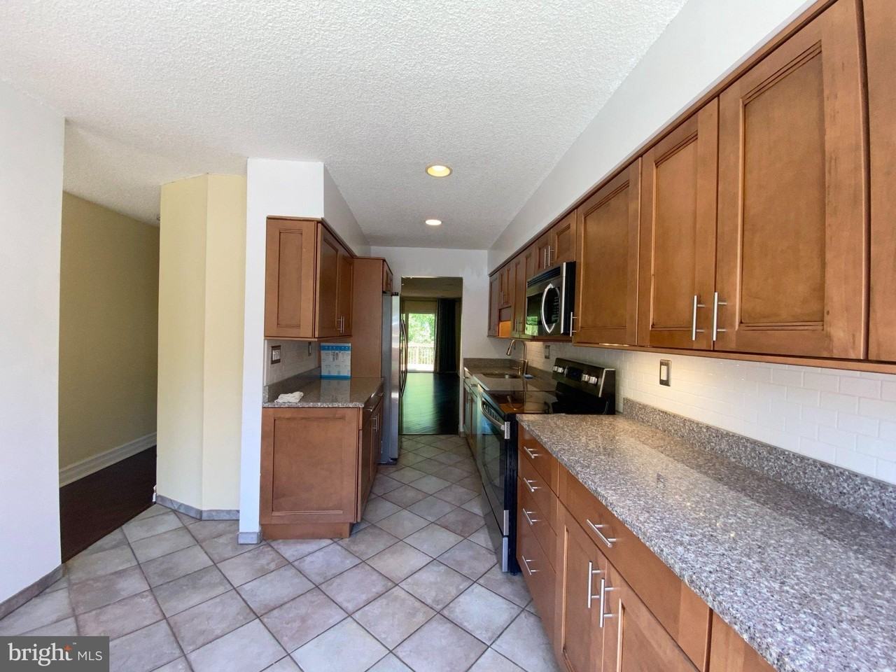 326 Brigade Ct - Photo 5 of 48