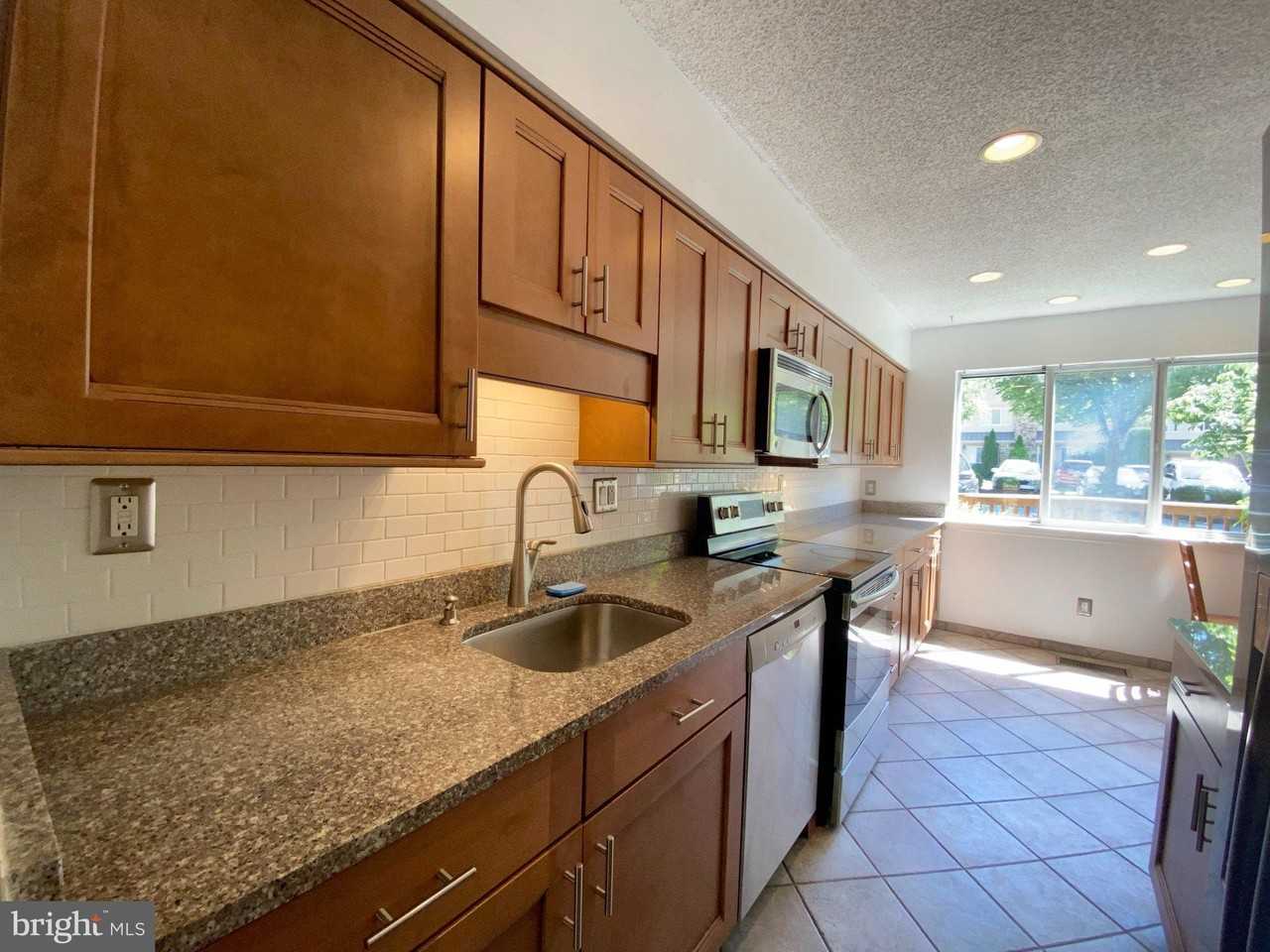 326 Brigade Ct - Photo 6 of 48