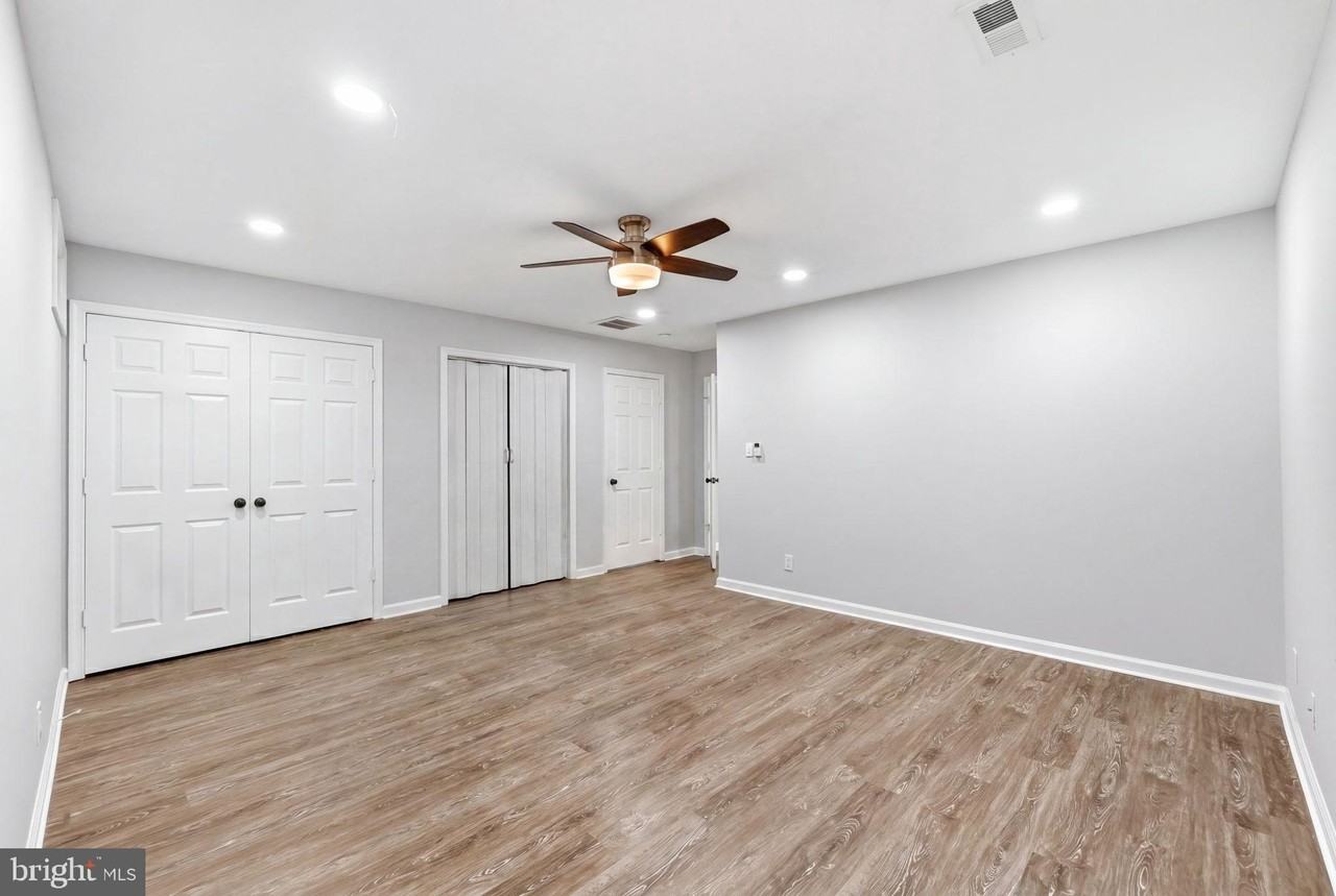 102 Regina Ln - Photo 5 of 29