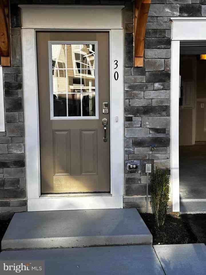 30 Trotting Rd - Photo 2 of 50