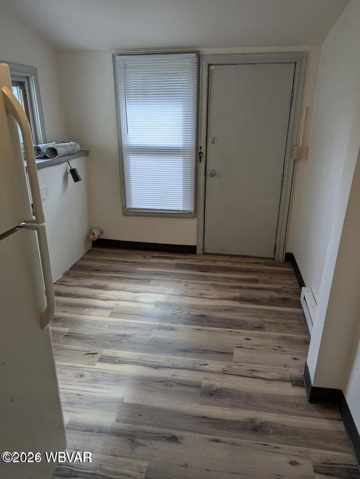 643 2nd St - Photo 6 of 13