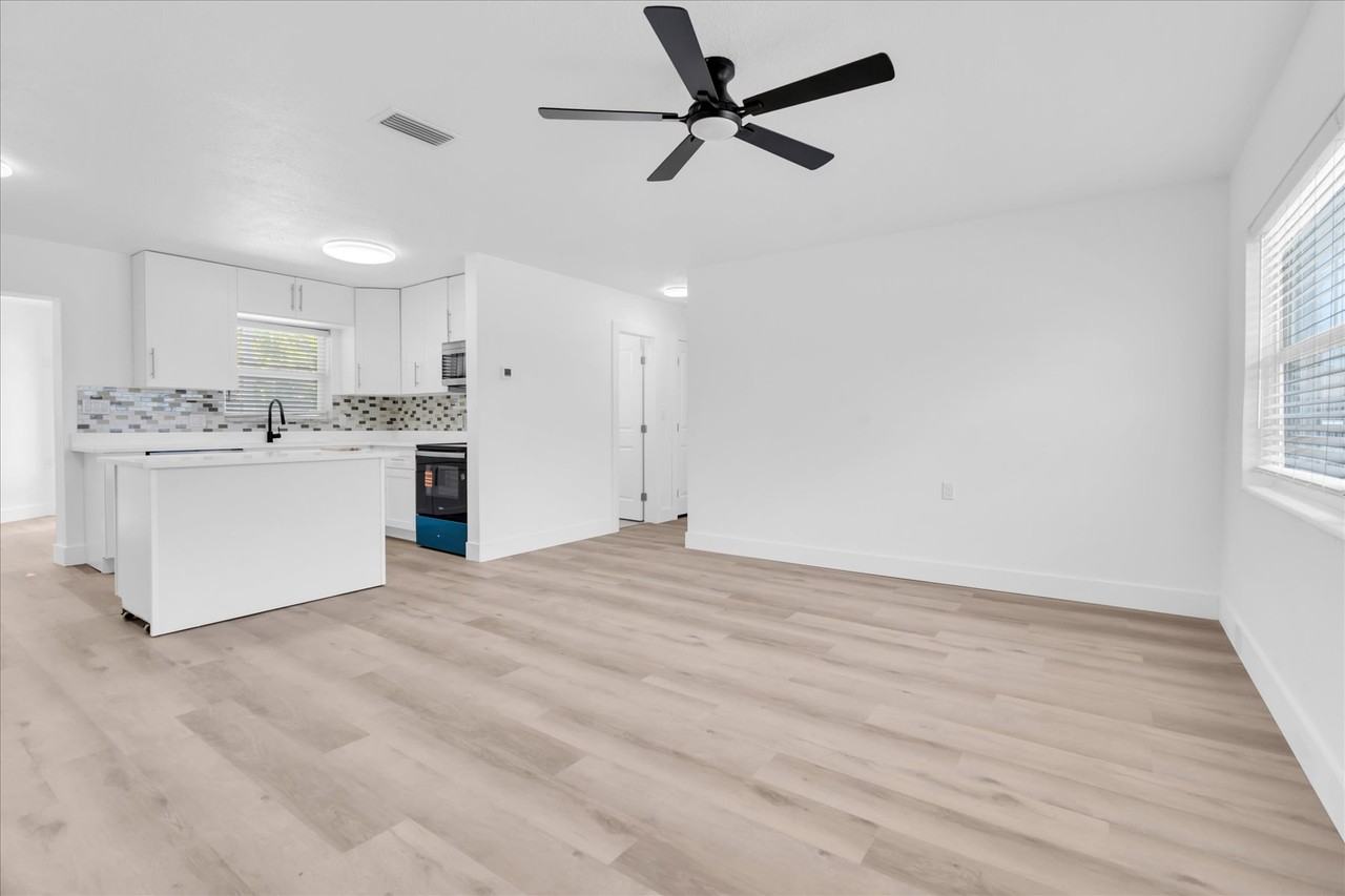8801 Sunlit Cove Dr Ne #1 - Photo 6 of 29