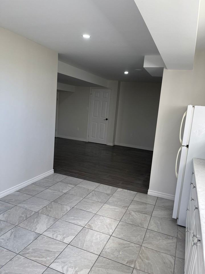 135 Monarch Street - Photo 2 of 7