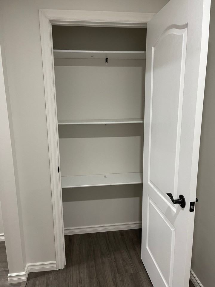 135 Monarch Street - Photo 4 of 7