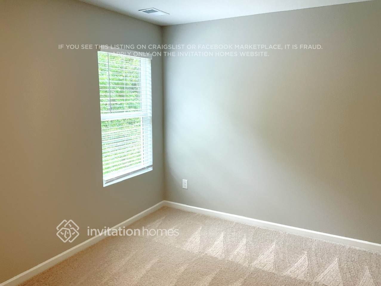 131 W Woodland Mnr - Photo 5 of 11