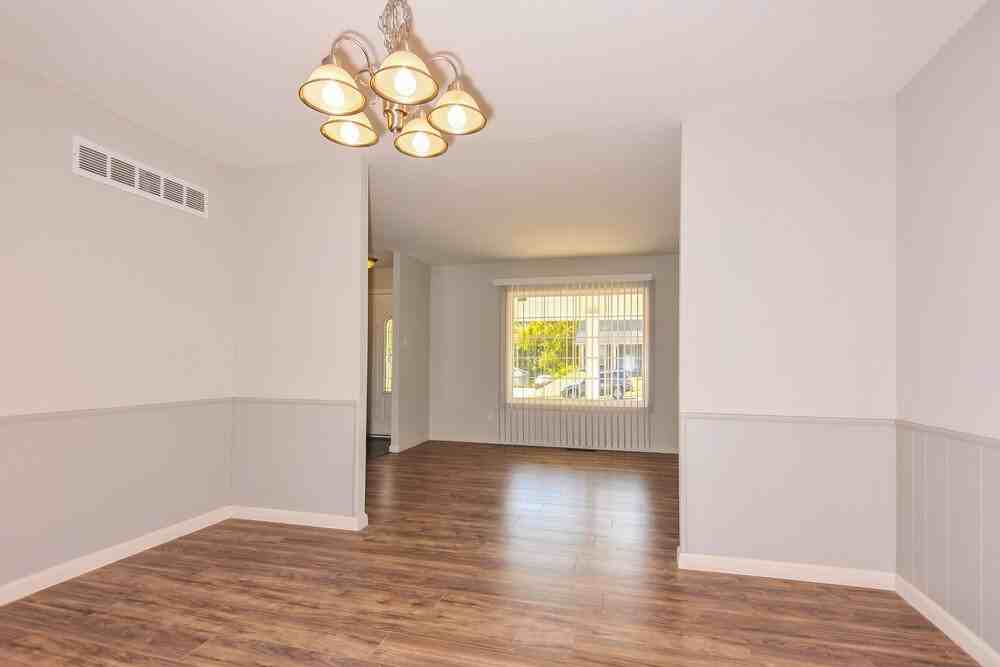 4973 Bristol Rock Rd - Photo 6 of 17