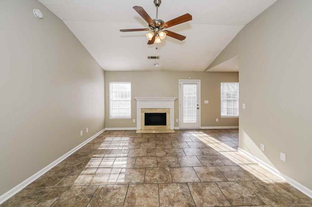 176 Howard Woody Dr - Photo 4 of 16