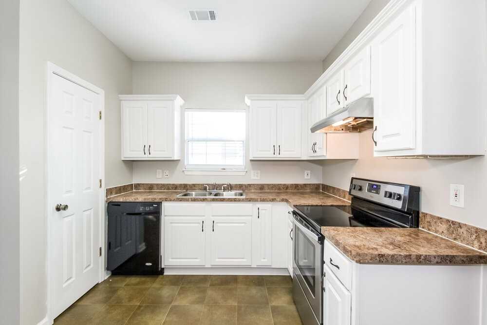 618 Brookwater Dr - Photo 7 of 15