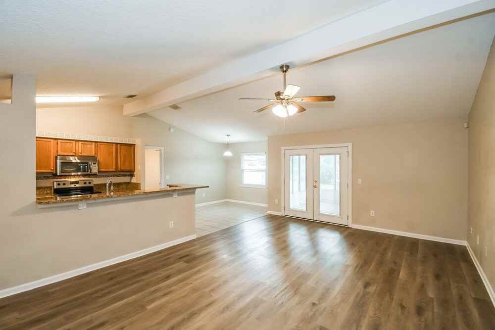 409 Sweet Jasmine Way - Photo 5 of 16