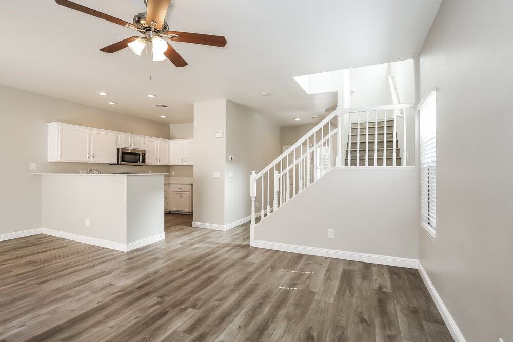 1022 Shades End Ave - Photo 6 of 17