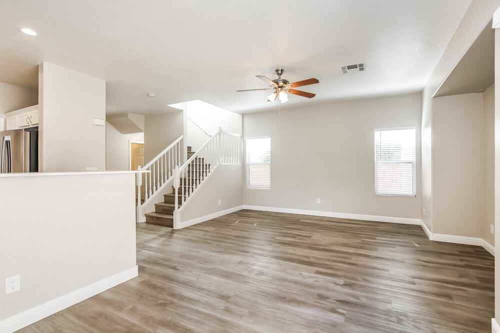 1022 Shades End Ave - Photo 7 of 17