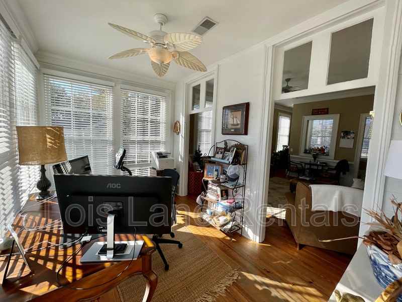192 Wentworth St - Photo 2 of 23