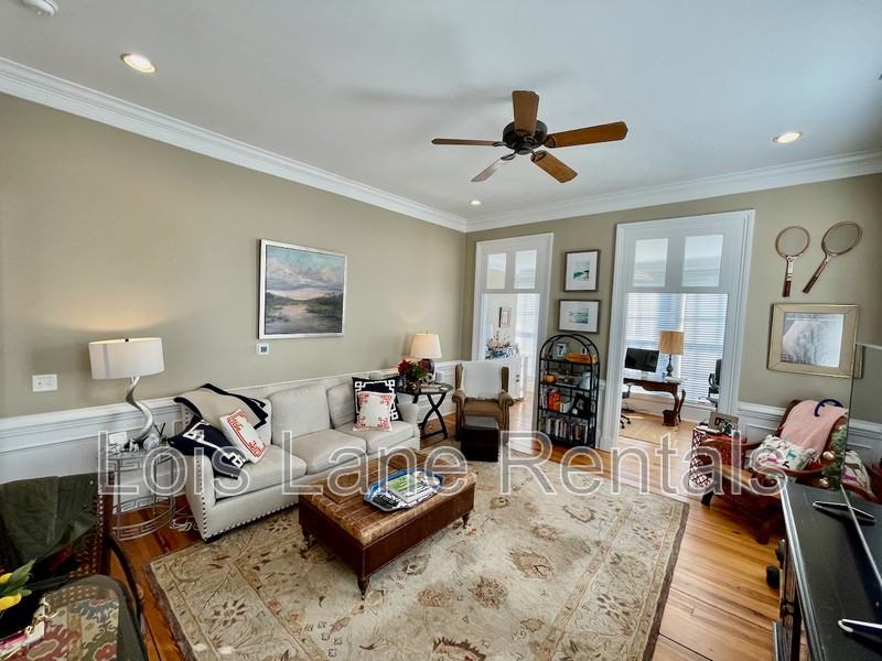 192 Wentworth St - Photo 4 of 23