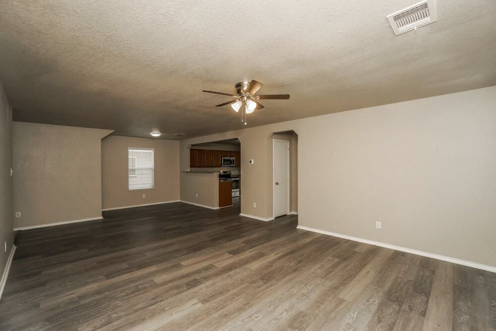 9331 Maple Silver - Photo 5 of 17