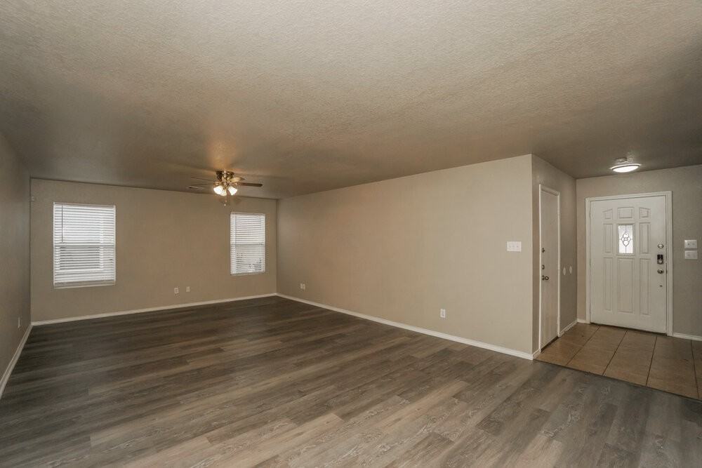 9331 Maple Silver - Photo 6 of 17