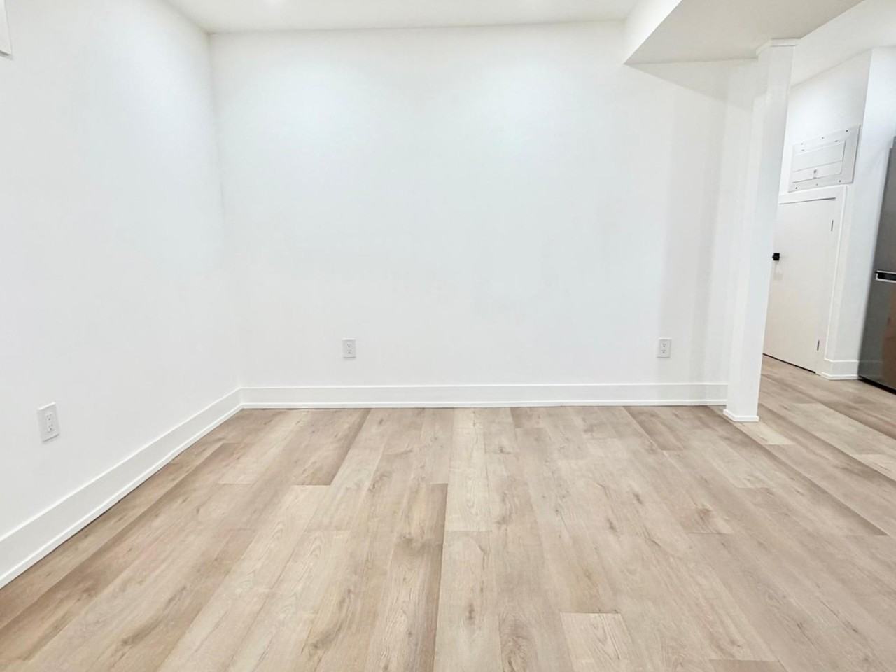 425 Whitmore Avenue - Photo 4 of 19