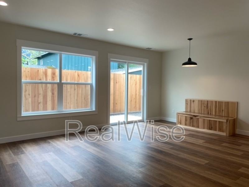 1184 Fruitdale Dr #C - Photo 3 of 16