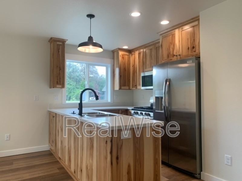 1184 Fruitdale Dr #C - Photo 5 of 16