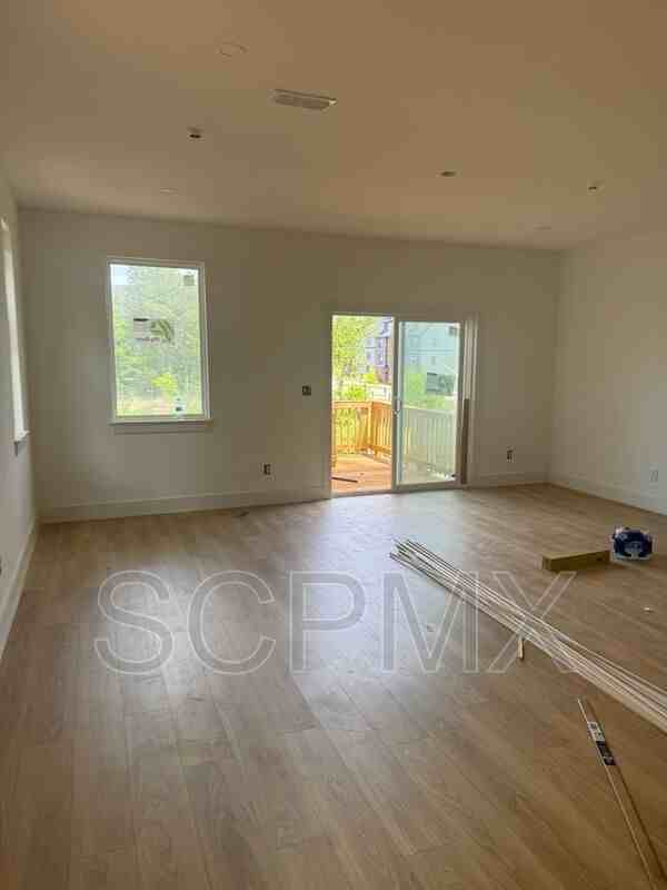 2706 Coronet Way - Photo 4 of 29