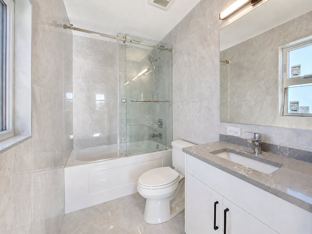 2211 East 61st Avenue - Photo 9