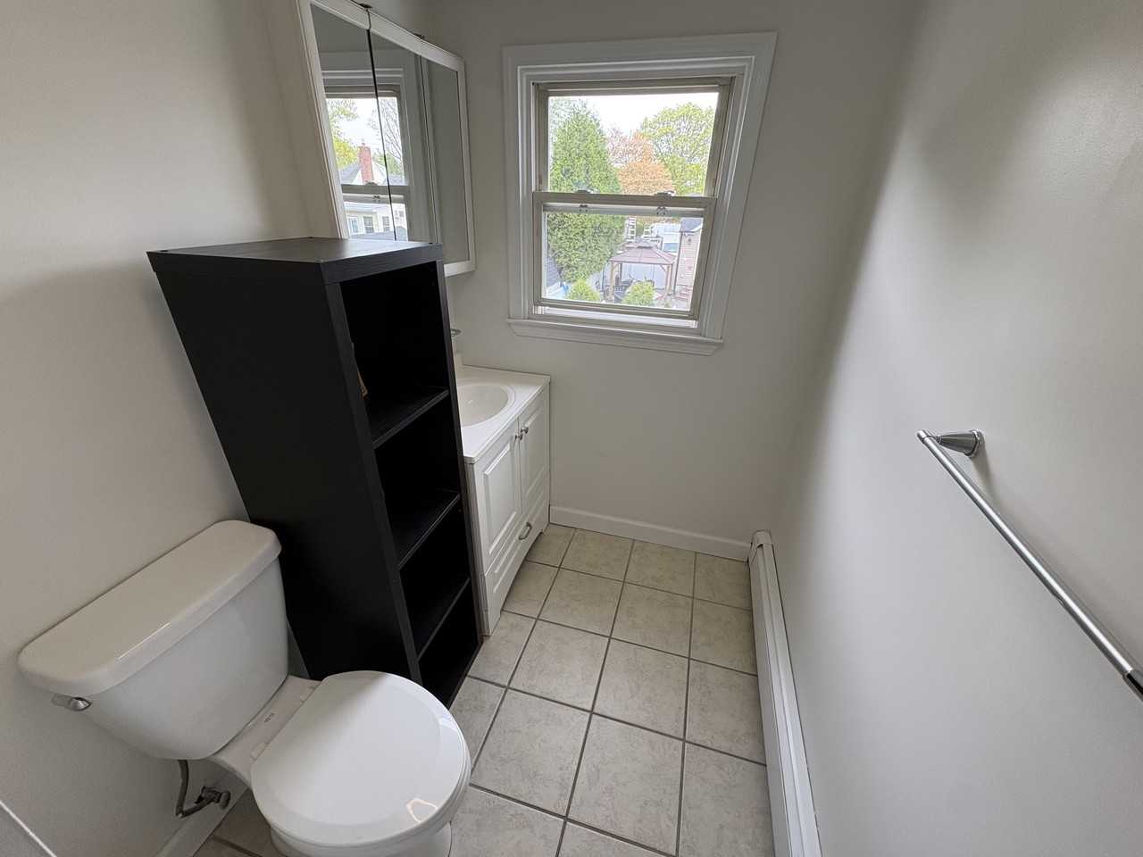 310 West 13th Street - Photo 4 of 5