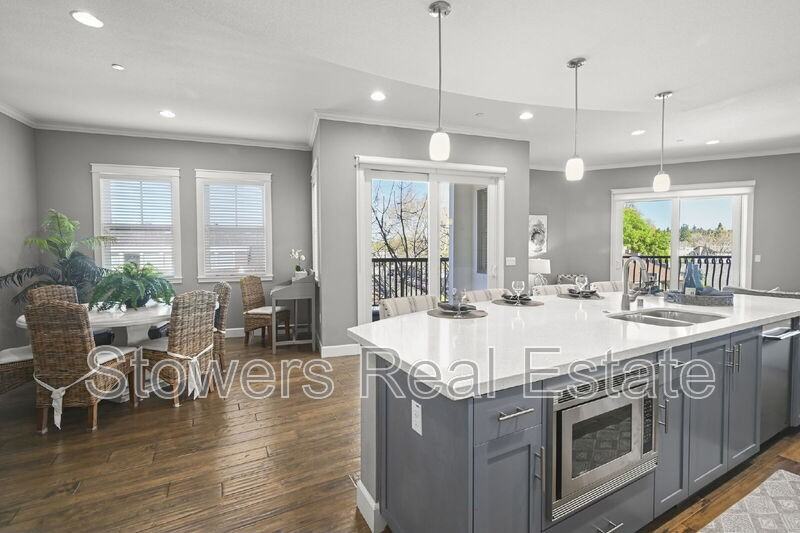111 W Prospect Ave #205 - Photo 2 of 32