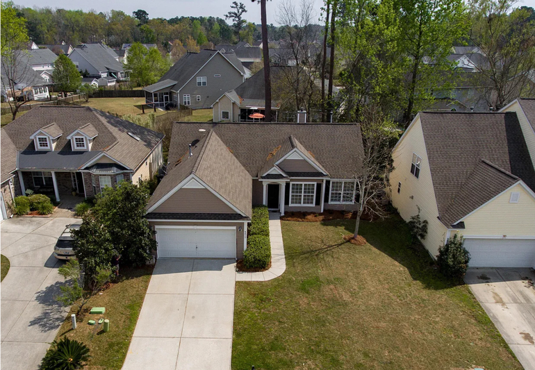 9417 Ayscough Rd - Photo 2 of 25