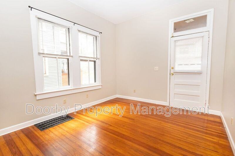 318 Tremont St #2 - Photo 4 of 14