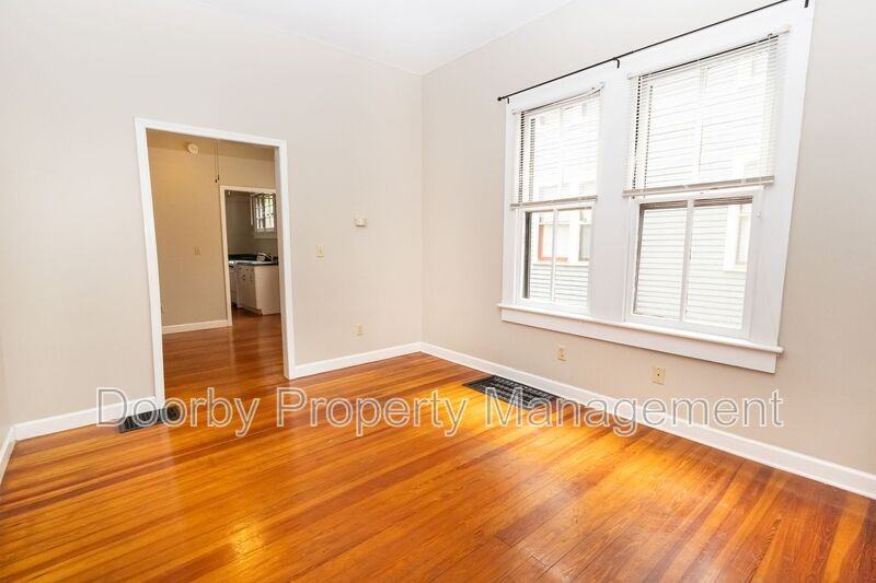 318 Tremont St #2 - Photo 5 of 14