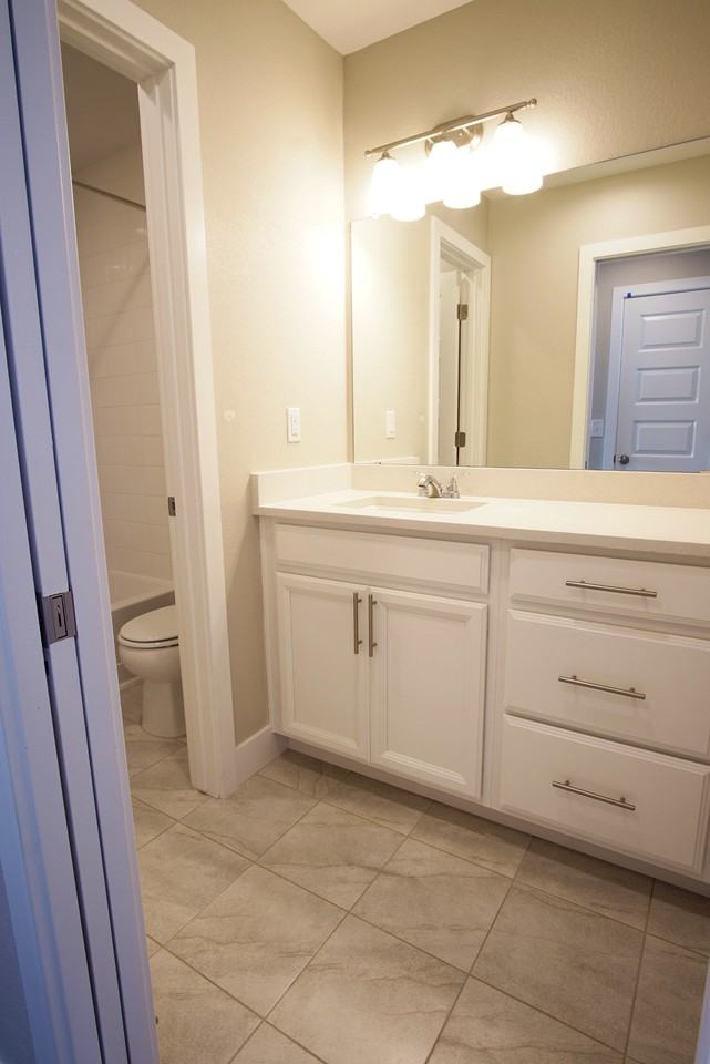 2541 Moline St - Photo 6 of 18
