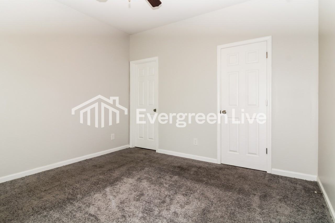 12424 Waterbury Dr - Photo 6 of 14