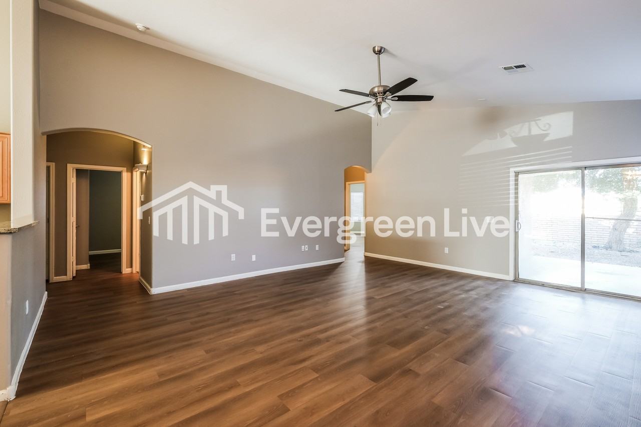6026 N 68th Dr - Photo 3 of 15