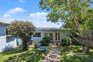 featured image of 537 Madison St #B