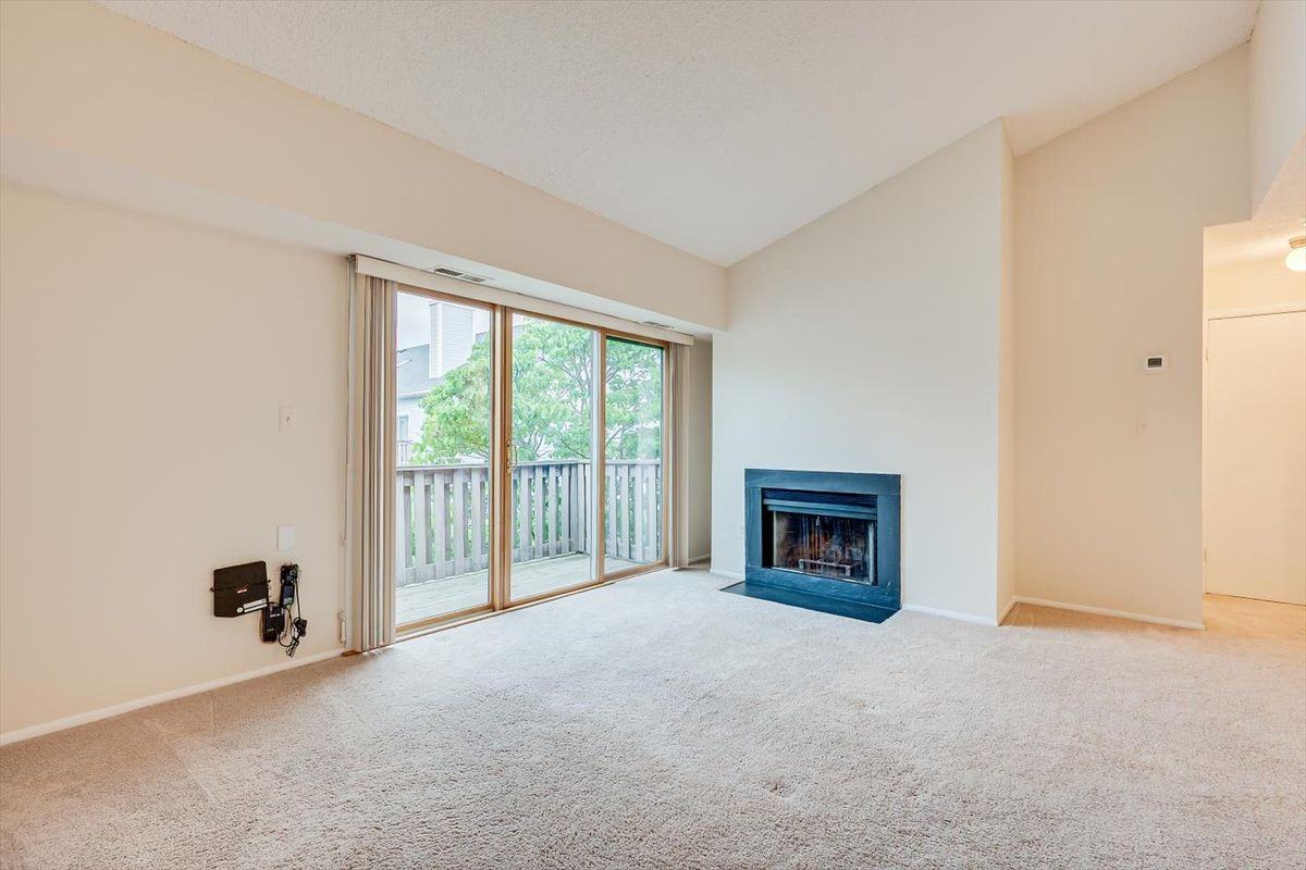 2310 Aspen Dr - Photo 3 of 22