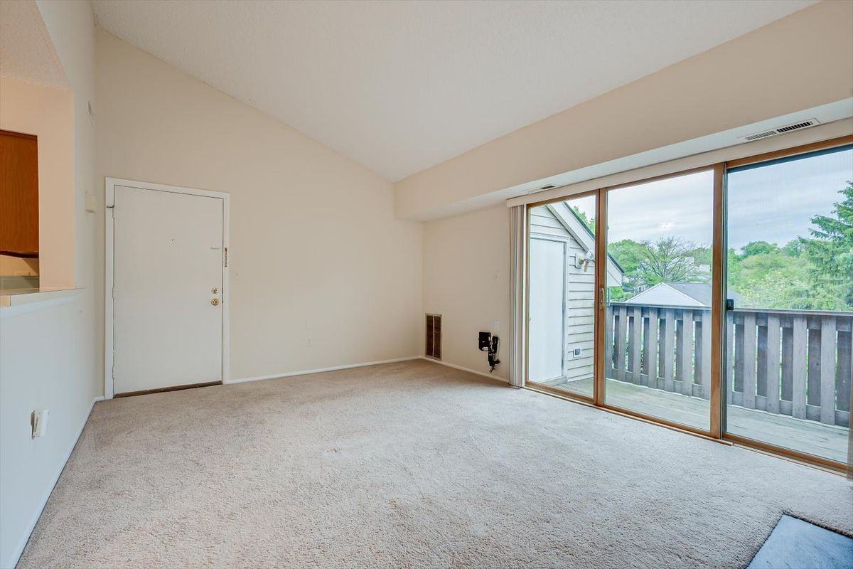 2310 Aspen Dr - Photo 6 of 22
