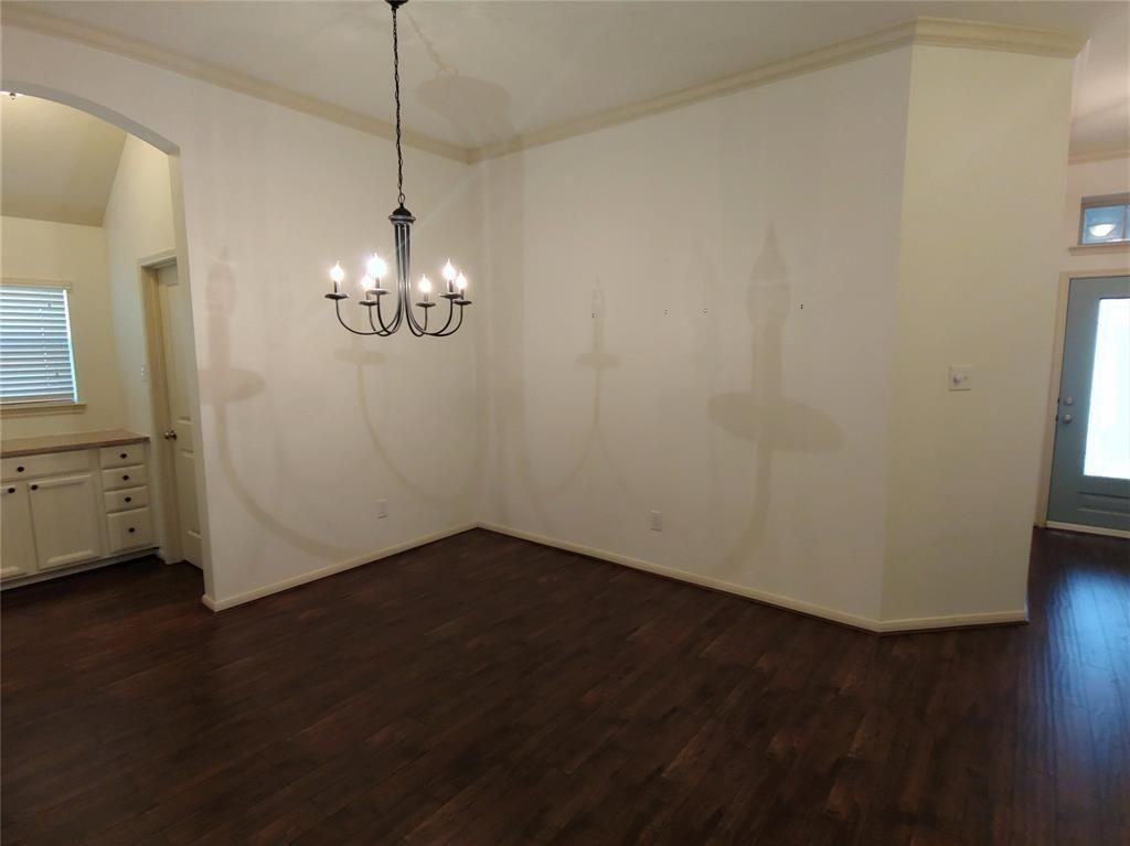 3122 Crescent Oaks Park Ln - Photo 3 of 6