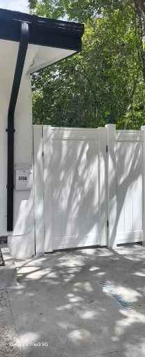 5738 Fairhaven Ave ##Adu - Photo 3 of 8