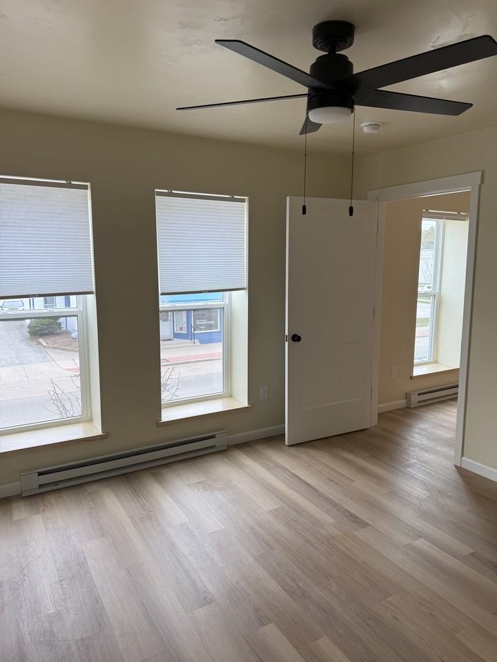 135 North 4th Avenue - Photo 5 of 47